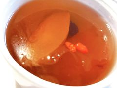 冰糖桃胶炖雪梨-初蓉丨遇见新川菜(亲贤街荣耀店)
