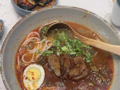-百春原湖南牛肉粉(百联世纪店)