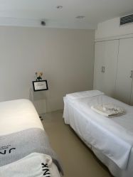 -JNK皮肤管理中心