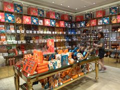 零售区-VENCHI 闻绮(北京国贸商城店)