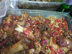 辣猪蹄-贤花饭店(城阳店)