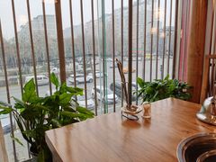 靠窗位-名羊天下陕北横山铁锅炖羊肉(博文路店)