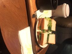 -星巴克臻选(南京艾尚天地店)