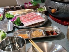 -围炉肉舍丹东海鲜烤肉·烤活鳗(步行街店)