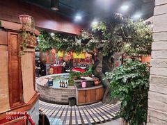 -万里闯关东铁锅炖菜馆(高新旗舰店)