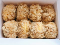 柠檬酸奶酥松小贝-鲍师傅糕点(江苏路店)