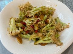 -汗腾格里·风味餐厅(新疆驻京办店)