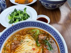 辣肉面-沪西老弄堂面馆(定西路店)