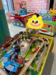 -纽西卡汽车小镇(大悦城店)