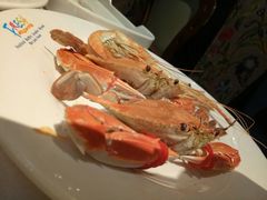 -领鲜活海鲜榴莲自助火锅(东门店)