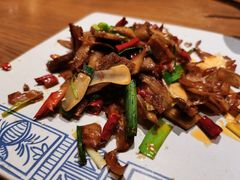 -云海肴·汽锅鸡·云南菜(天山百盛优客店)