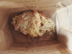 杏仁羊角-麦田工坊(月湖店)