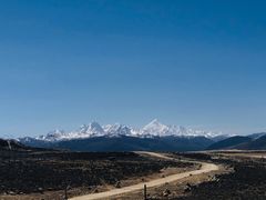 -贡嘎雪山