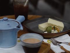 -彳亍咖啡·这里(水湾路店)