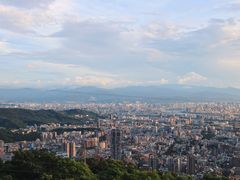 -草山夜未眠景观餐厅