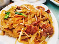 干炒牛河-文记壹心鸡(宝华路店)