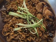 炸酱拉面-富乐满韩国正宗炸鸡韩国料理(虹泉路店)