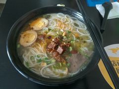 -花溪巷牛肉粉(泉城路店)