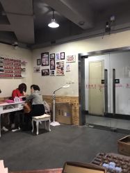 -镁连社·美联社