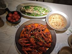 -巴厘龙虾·榜首油焖大虾(音乐学院·沿江酒馆店)