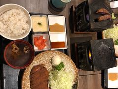 -牛かつもと村(原宿店)