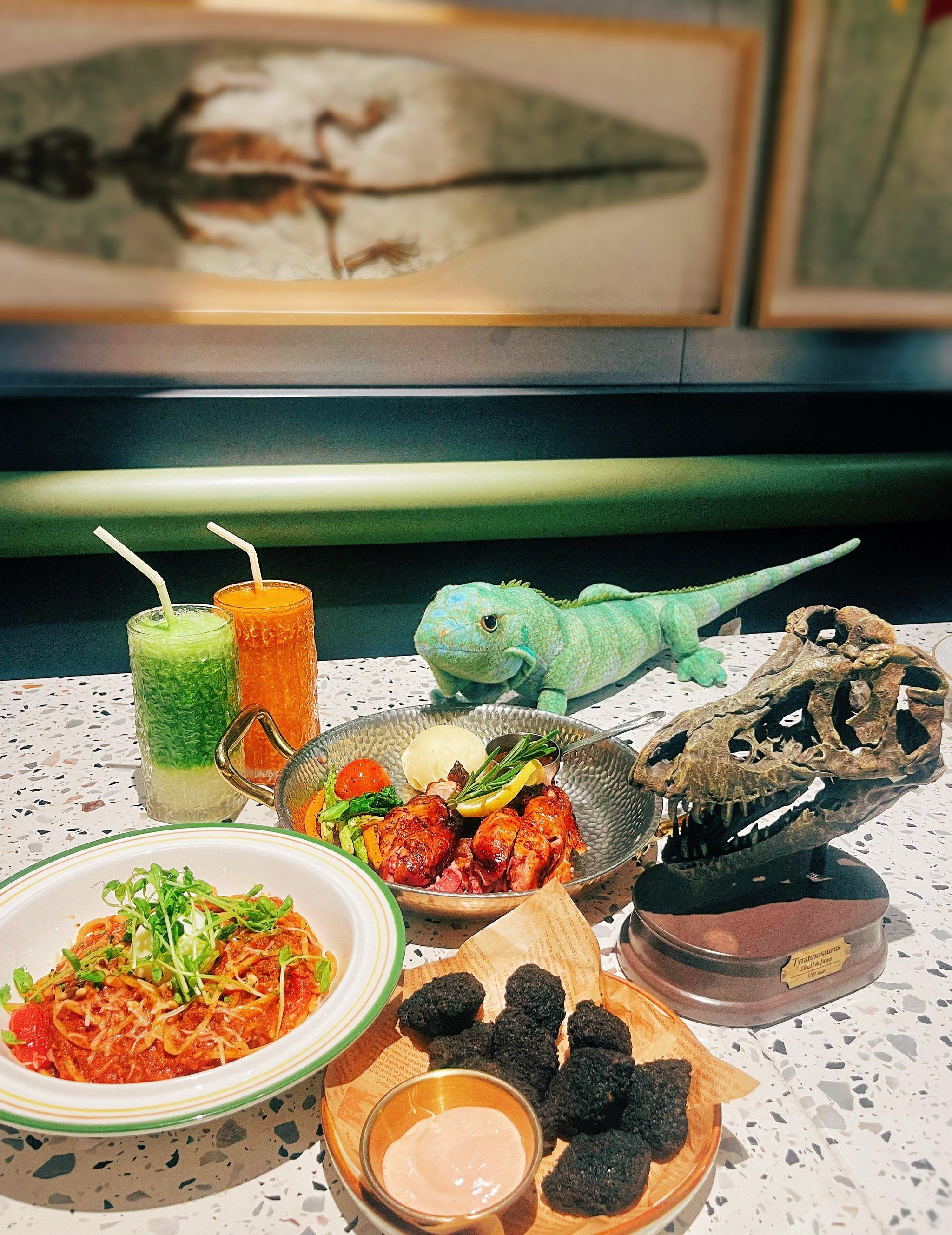 和小恐龙一起沉浸式用餐,这家亲子餐厅太好玩了