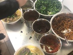 -文山荷鲜居(翠湖店)