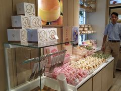 面包甜点陈列柜-好利来(东四店)