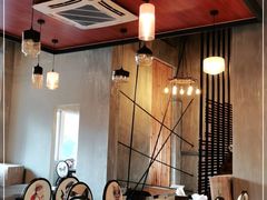 大堂-郑贵初烧烤·烤凤爪的发明者(王家湾店)