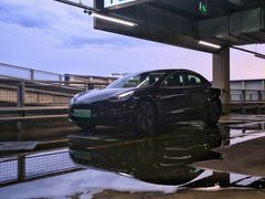 -TESLA 特斯拉(上海太古汇体验店)