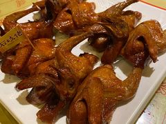 招牌烤乳鸽-石岐佬中山菜馆(张溪店)