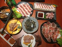 -山之屋炭火烧肉·生啤畅饮(大朗万科中央公园店)