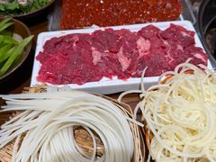 -黔有有贵州酸汤夺夺粉火锅(五味十字店)