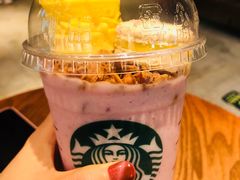 莓果酸奶星冰乐-星巴克(北京三里屯SOHO一店)