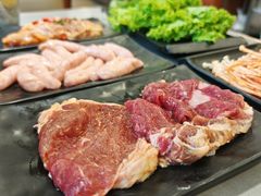 经典原切鲜牛排-啊美丽炭火烤肉(滑翔一店)