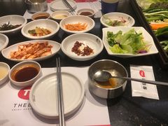 丰盛小菜-本家·添百客韩国料理(泰然店)
