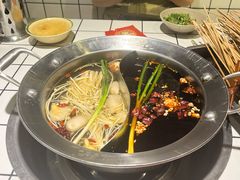 -钢管厂五区小郡肝串串香(奥克斯广场锦城万达店)