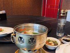 -鼎泰亨·海鲜牛肉餐厅(滨江店)