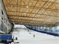 -乔波室内滑雪场