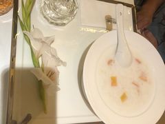 -燕庭·纯燕窝·甜品下午茶(南京西路店)