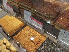 -真老大房(南京东路店)