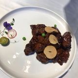 朋友请的黑珍珠诶 说实话菜品还行 但是服务和环境什么