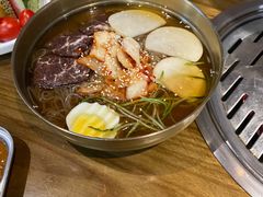 朝鲜冷面-·缸桶屋·韩式牛肋条自助烤肉(西湖D11店)