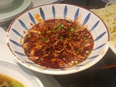 -黄记煌三汁焖锅(新佳丽江汉路店)