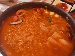 部队年糕火锅-七八冷面·延边朝鲜族美食(欢乐谷店)