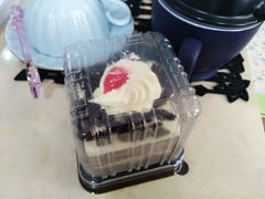 黑森林白脱蛋糕-红宝石·鲜奶小方·海派西点房(丰庄店)