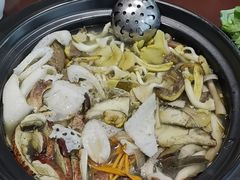 -菌之家·专业纯野生菌火锅·特色炒菌