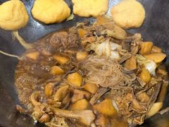-粘豆包柴火铁锅炖