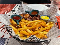 小吃拼盘-Primo·丽莫意大利窑烤披萨