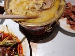 大骨头炖酸菜-关东小磨东北菜(漕河泾印象城店)